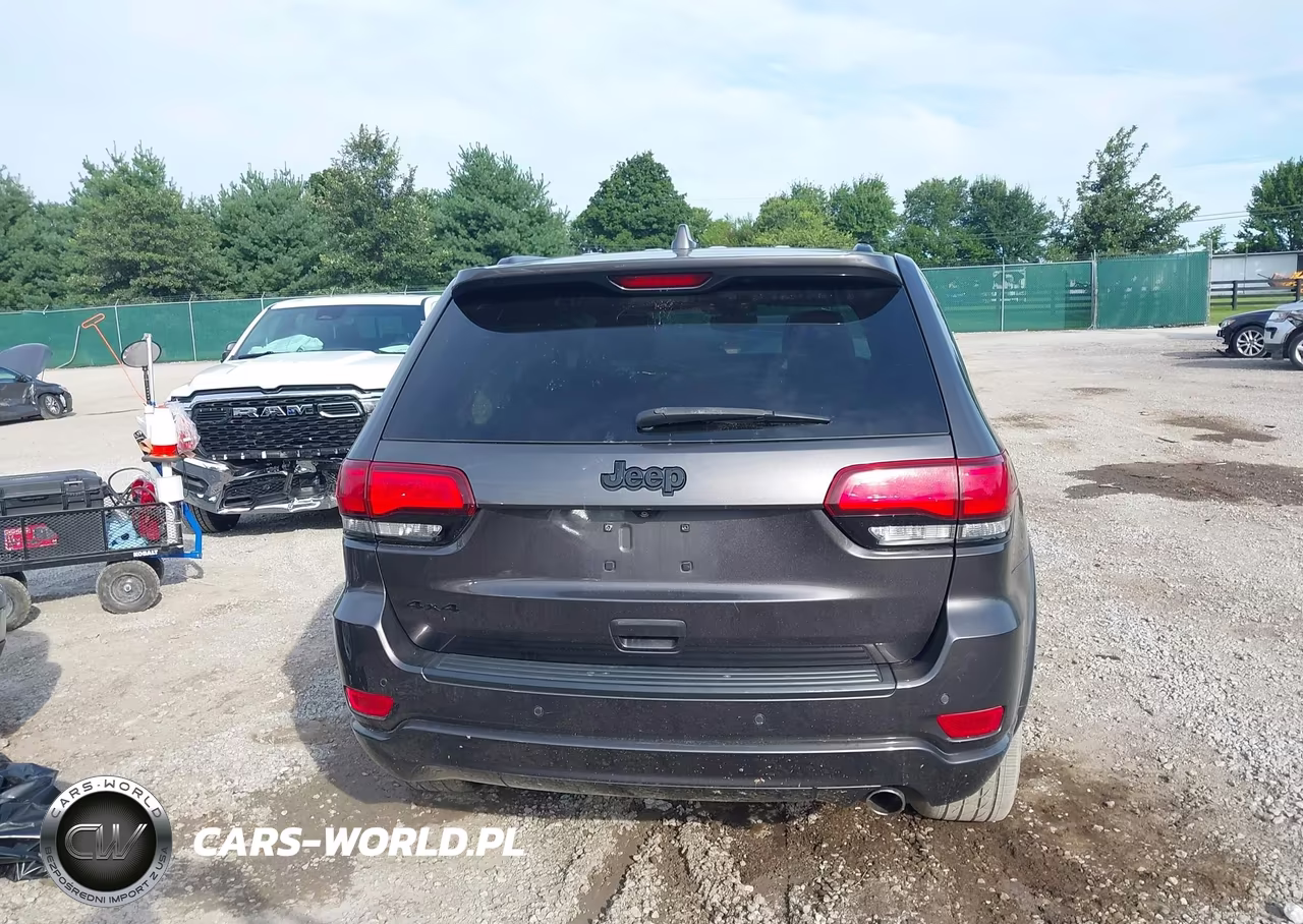 2019 Jeep Grand Cherokee Altitude 4X4 VIN:1C4RJFAG3KC568621 - 16