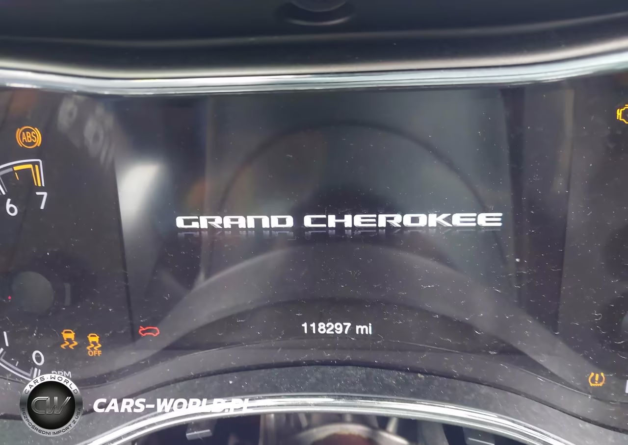 2019 Jeep Grand Cherokee Altitude 4X4 VIN:1C4RJFAG3KC568621 - 7