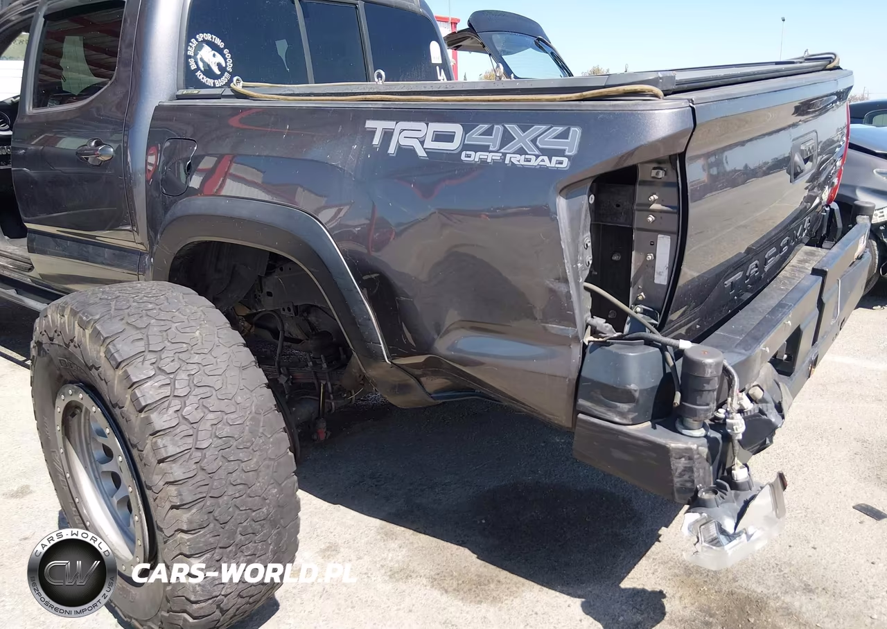 2016 Toyota Tacoma Trd Off Road VIN:5TFCZ5AN2GX023243 - 6