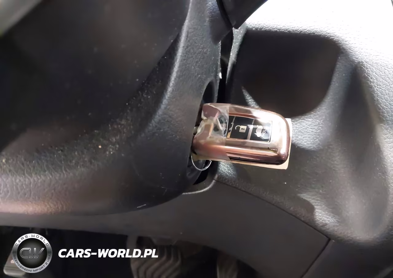 2018 Nissan Rogue Sport S VIN:JN1BJ1CR0JW259515 - 11