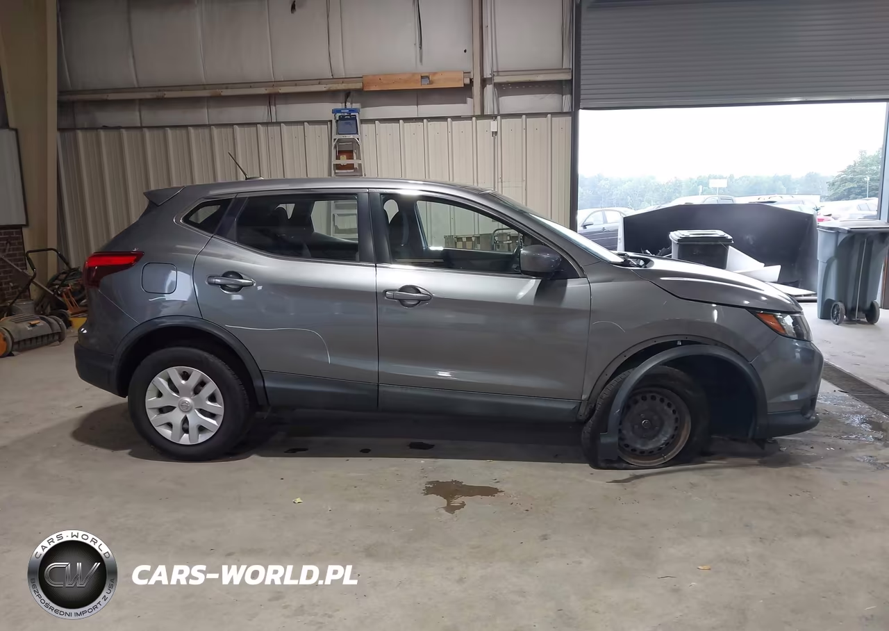 2018 Nissan Rogue Sport S VIN:JN1BJ1CR0JW259515 - 13