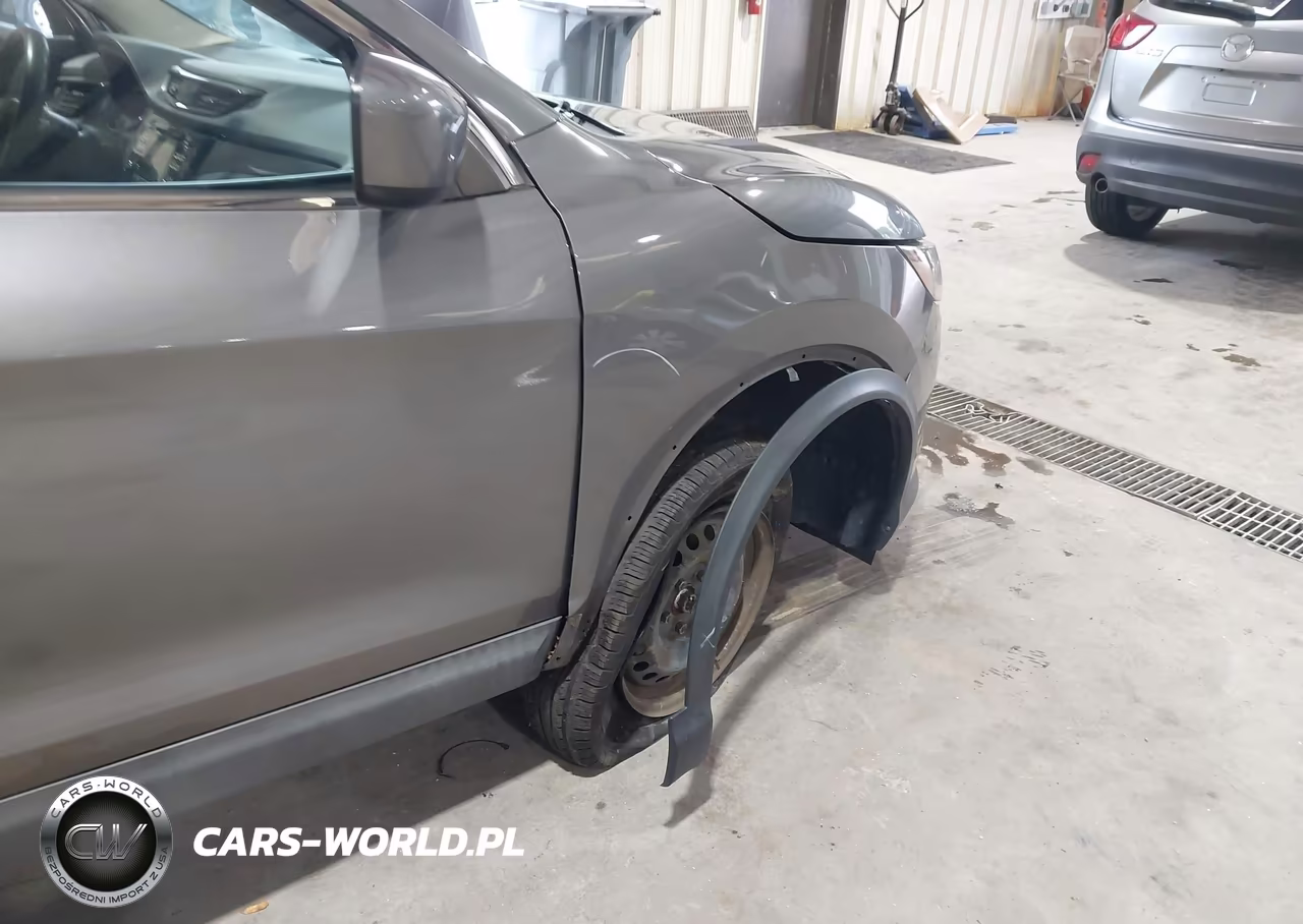 2018 Nissan Rogue Sport S VIN:JN1BJ1CR0JW259515 - 6