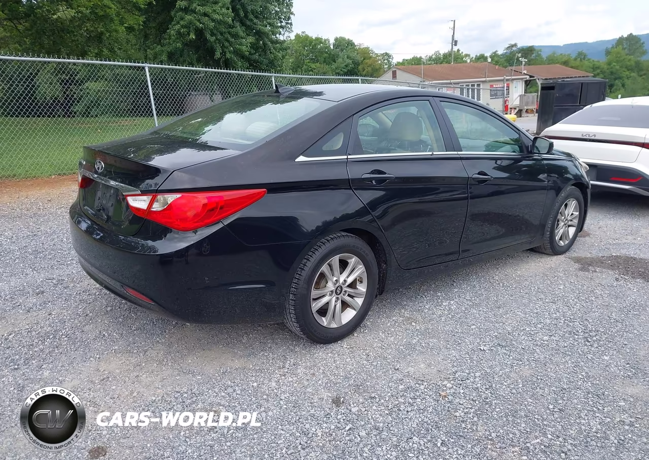 2012 Hyundai Sonata Gls VIN:5NPEB4AC8CH315183 - 4