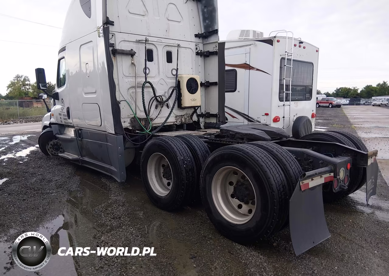2016 Freightliner Cascadia 125 VIN:1FUJGLDR8GLGV6428 - 3