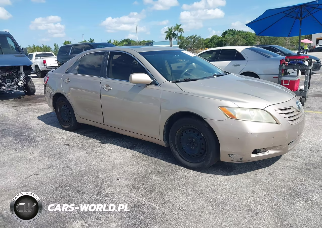 2009 Toyota Camry Le VIN:4T1BE46K39U840754 - 1