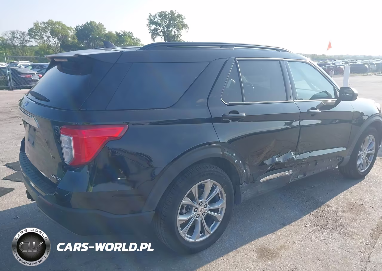 2022 Ford Explorer Xlt VIN:1FMSK8DH2NGB42569 - 4