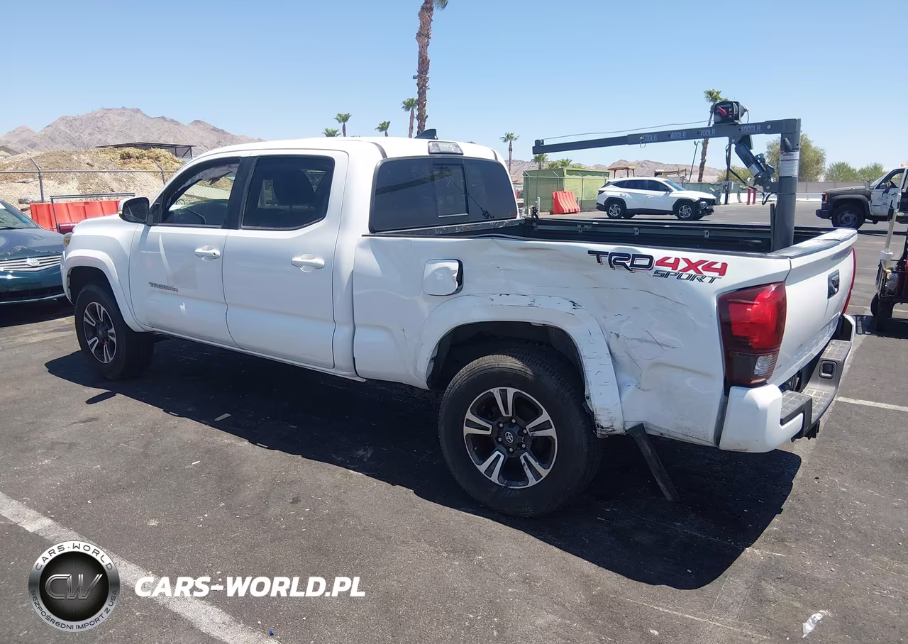 2018 Toyota Tacoma Trd Sport VIN:3TMDZ5BN3JM052069 - 3