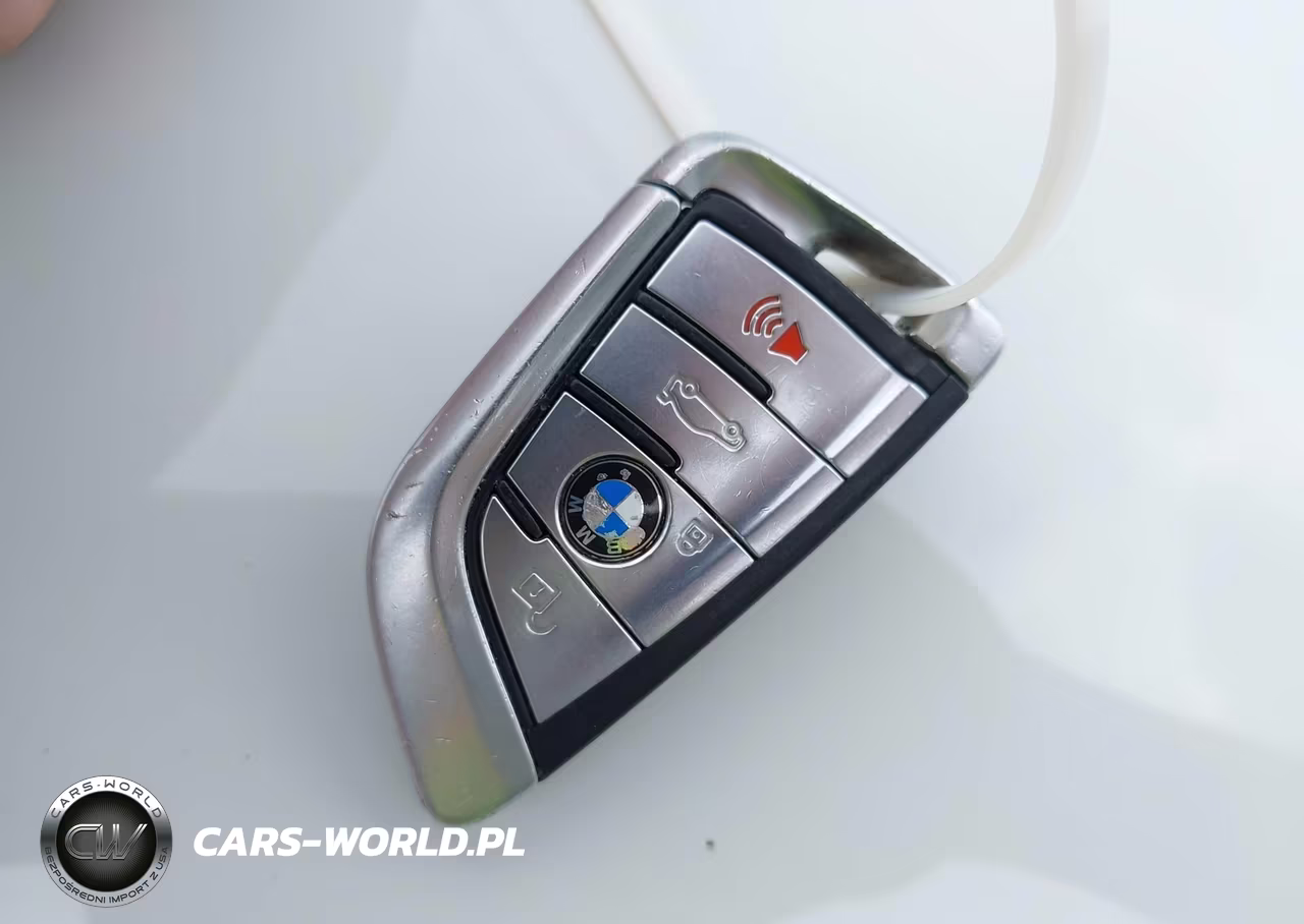 2019 BMW 5 Series 530I xDrive VIN:WBAJA7C53KWW13633 - 11
