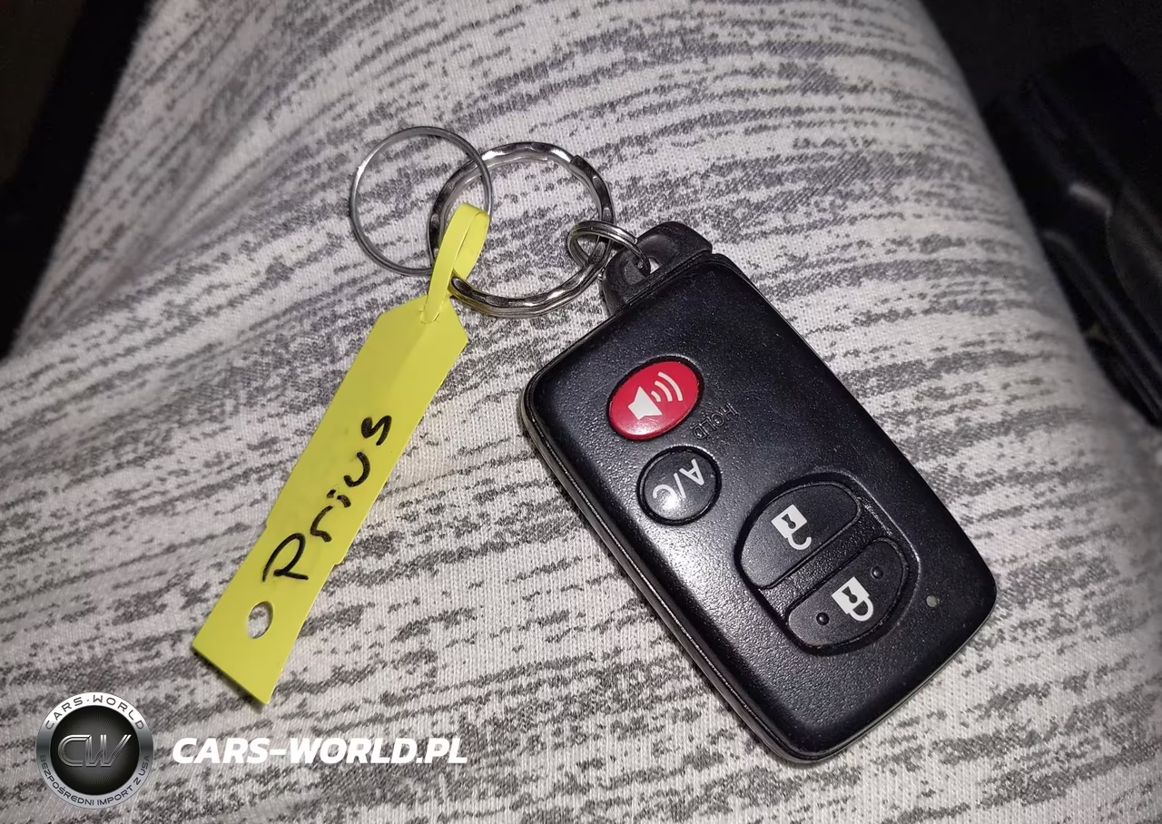 2014 Toyota Prius Four VIN:JTDKN3DU4E1775217 - 11
