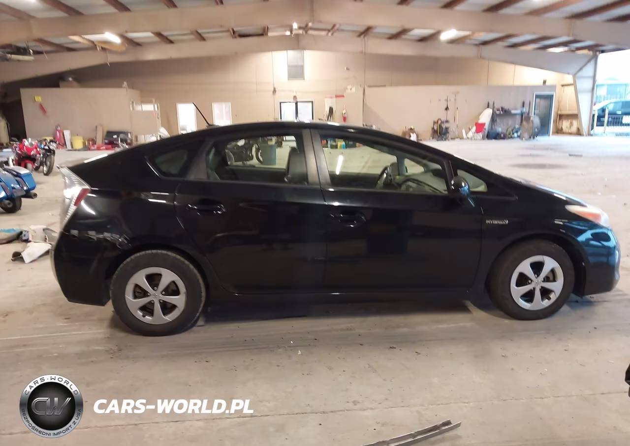 2014 Toyota Prius Four VIN:JTDKN3DU4E1775217 - 13