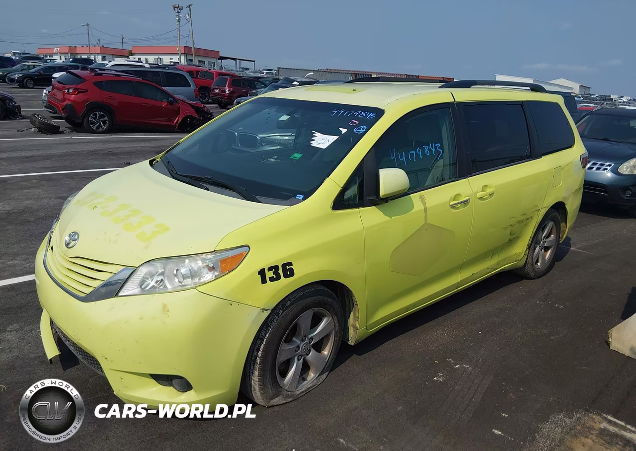 2015 Toyota Sienna Le 8 Passenger VIN:5TDKK3DC5FS644656 - 14