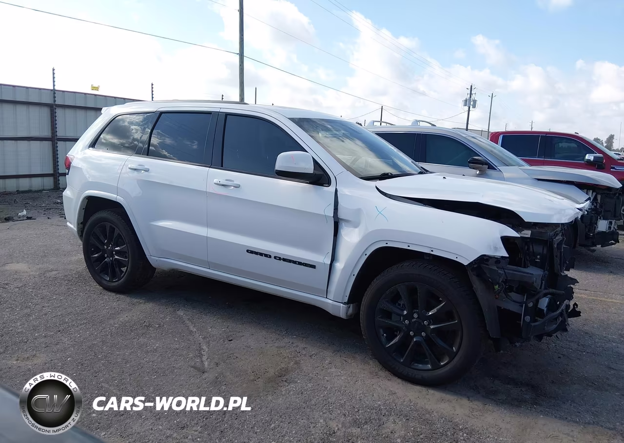 2018 Jeep Grand Cherokee Altitude 4X2 VIN:1C4RJEAG3JC394641 - 13