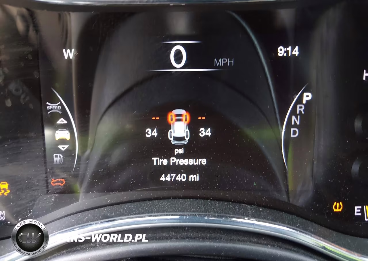 2018 Jeep Grand Cherokee Altitude 4X2 VIN:1C4RJEAG3JC394641 - 15