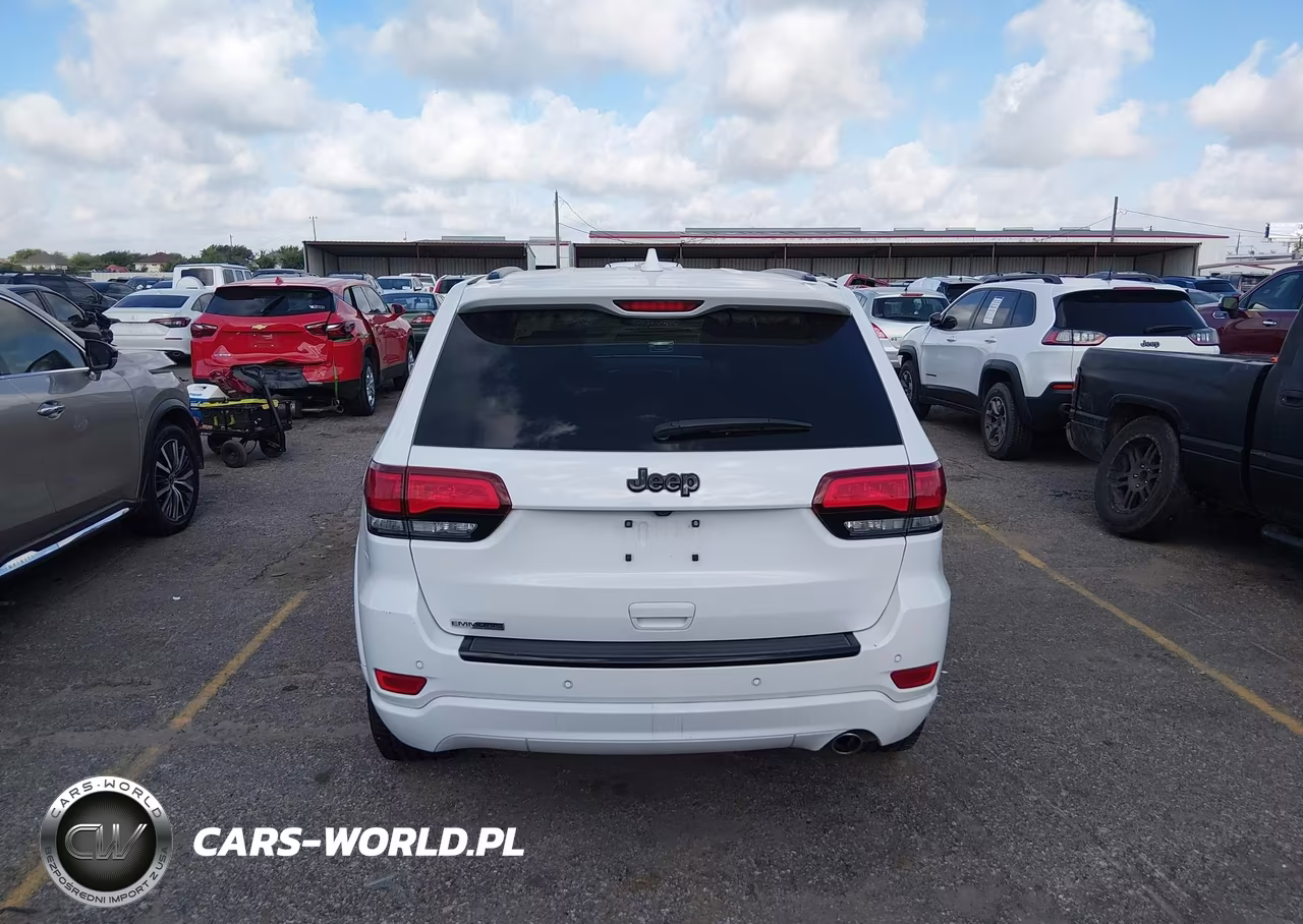 2018 Jeep Grand Cherokee Altitude 4X2 VIN:1C4RJEAG3JC394641 - 16