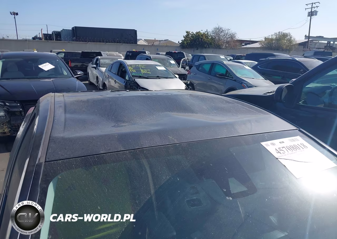 2018 Toyota Prius Prime Premium VIN:JTDKARFP0J3104647 - 17
