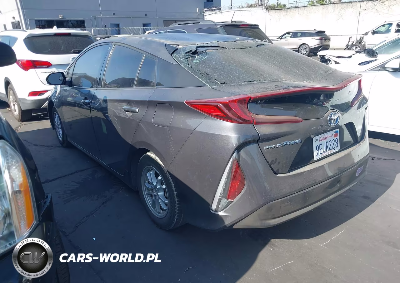 2018 Toyota Prius Prime Premium VIN:JTDKARFP0J3104647 - 3