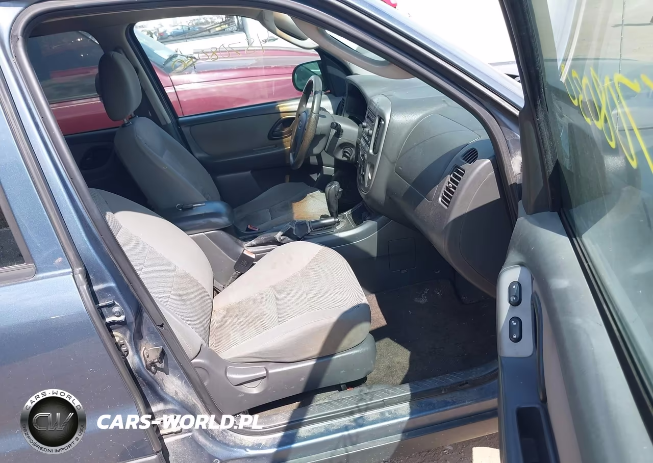2005 Ford Escape Xlt VIN:1FMYU03115KA35794 - 5