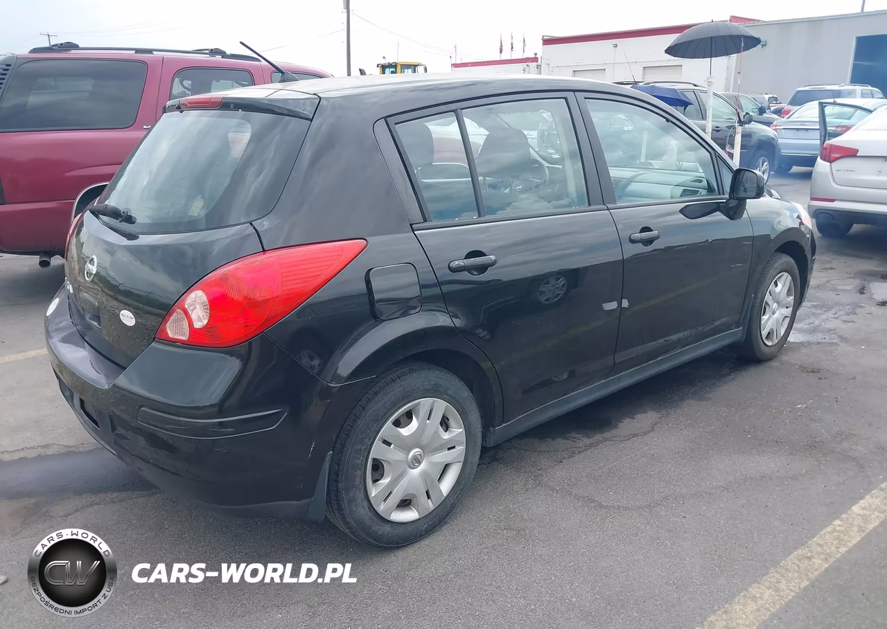 2010 Nissan Versa 1.8S VIN:3N1BC1CP2AL352096 - 4