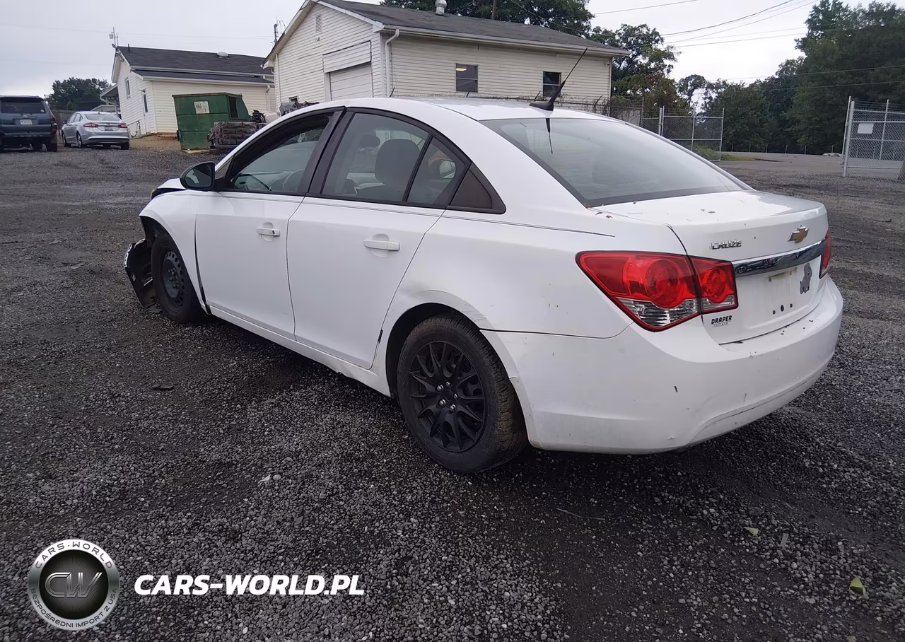 2013 Chevrolet Cruze Ls Auto VIN:1G1PA5SH9D7104326 - 3