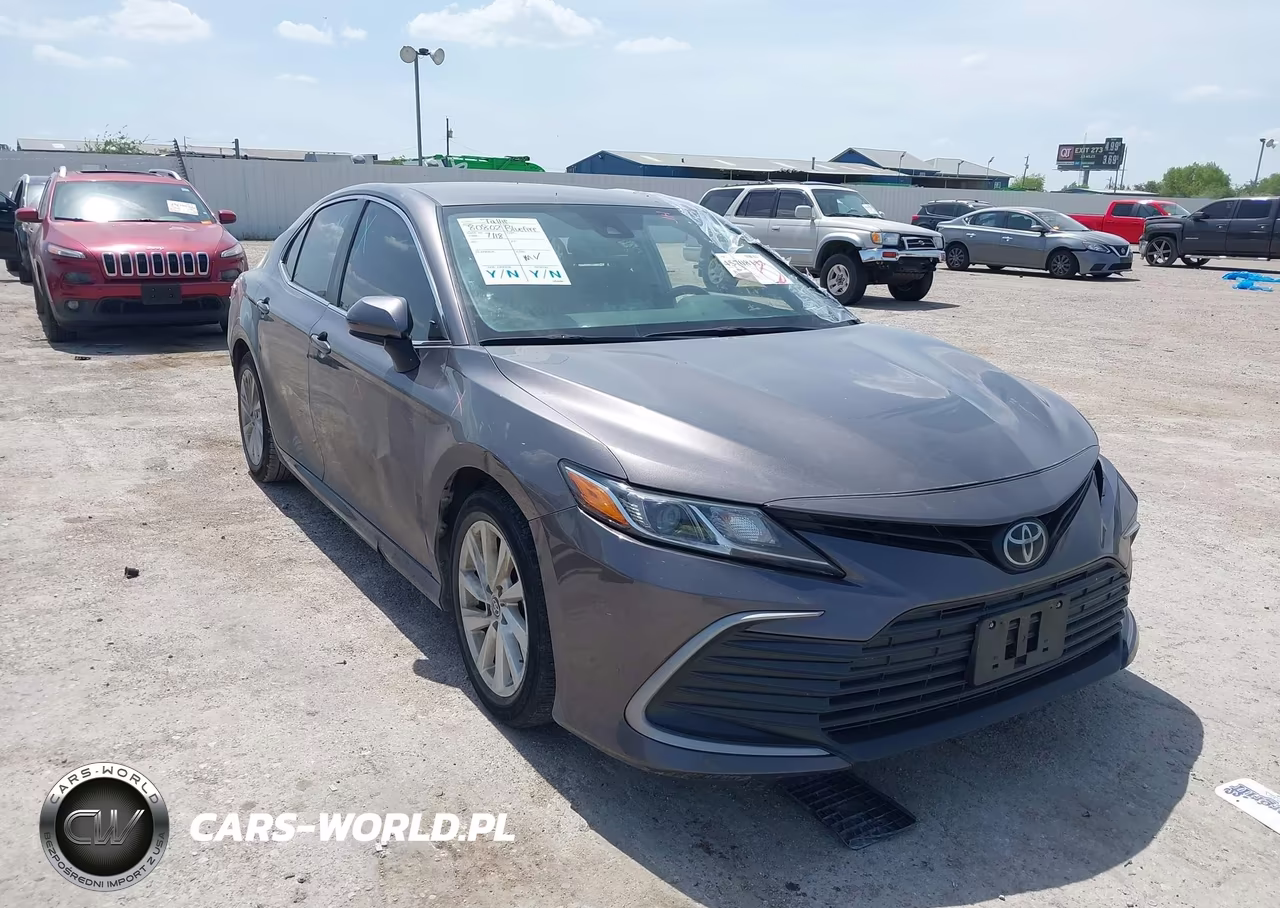 2023 Toyota Camry Le – zdjęcie 1 z 20