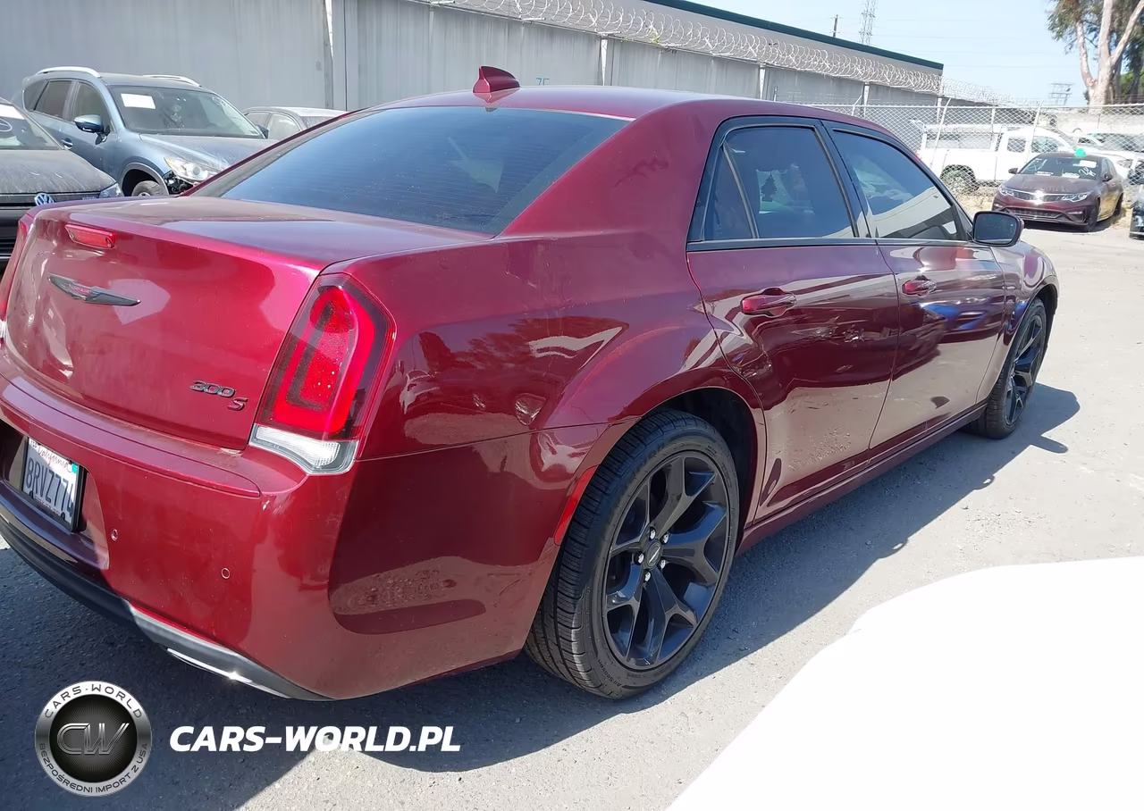2021 Chrysler 300 300S VIN:2C3CCABG8MH537306 - 4