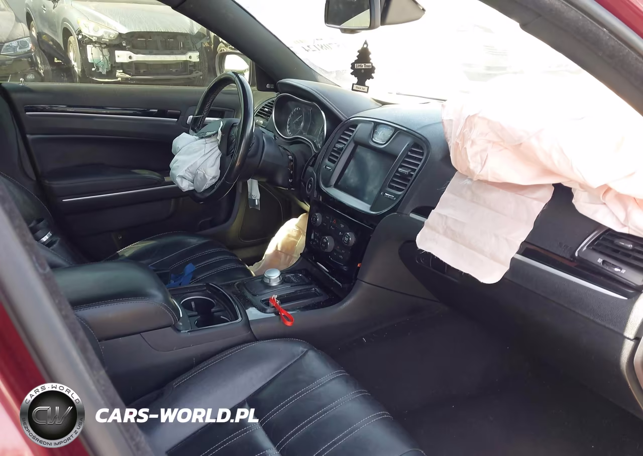 2021 Chrysler 300 300S VIN:2C3CCABG8MH537306 - 5