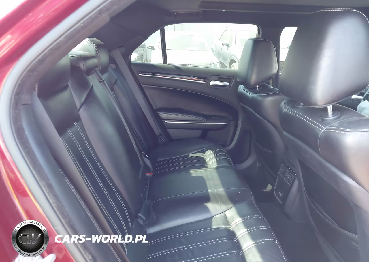 2021 Chrysler 300 300S VIN:2C3CCABG8MH537306 - 8