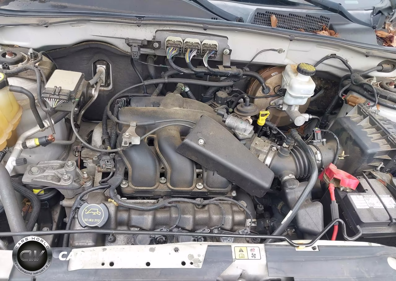 2008 Ford Escape Xlt VIN:1FMCU03118KD86476 - 10