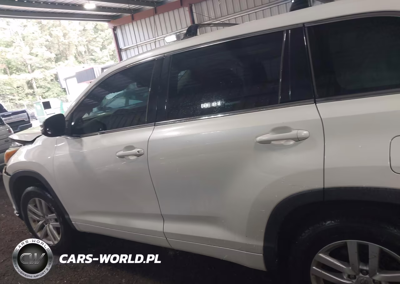 2014 Toyota Highlander Le VIN:5TDZARFH6ES006153 - 14