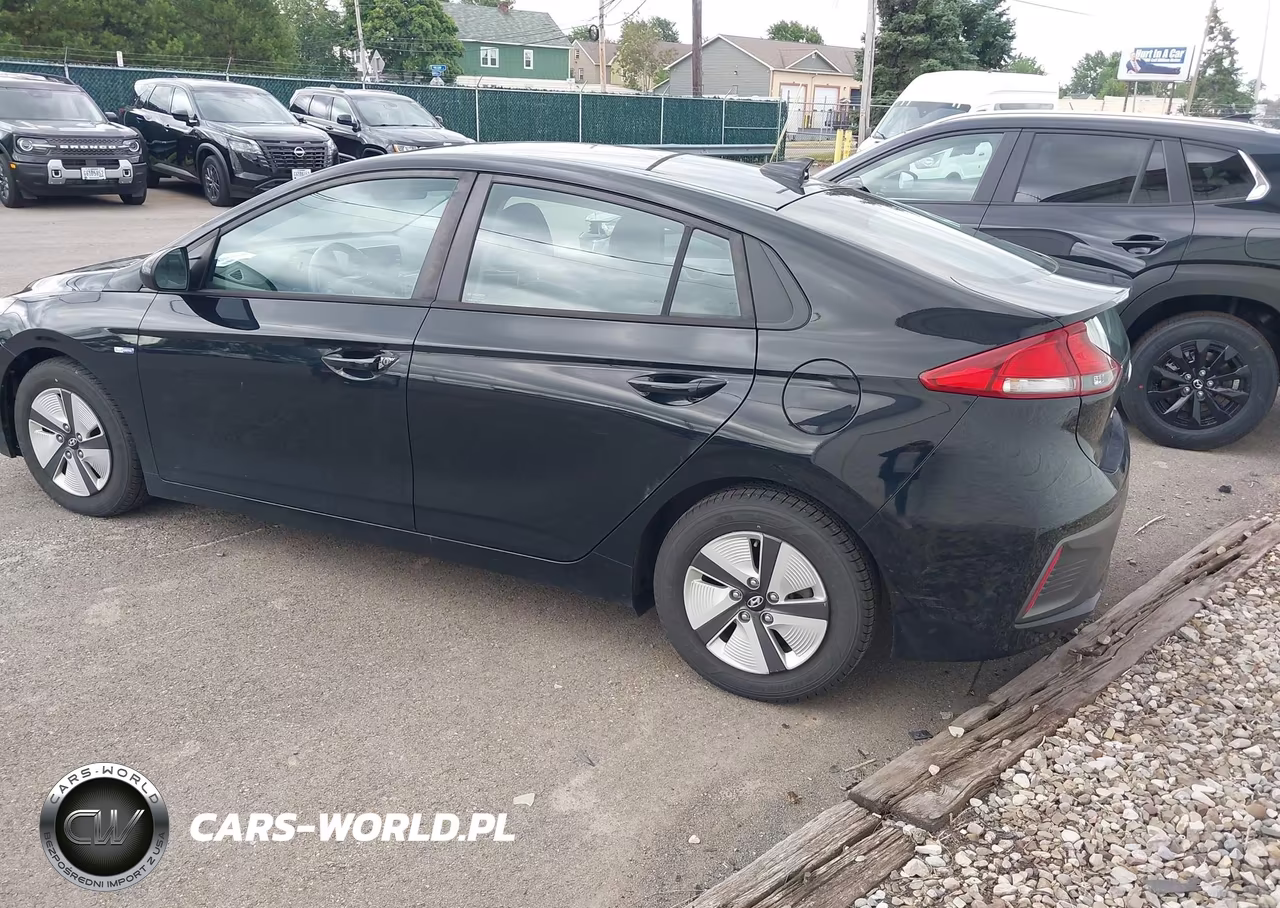 2020 Hyundai Ioniq Hybrid Blue VIN:KMHC65LC0LU227650 - 3