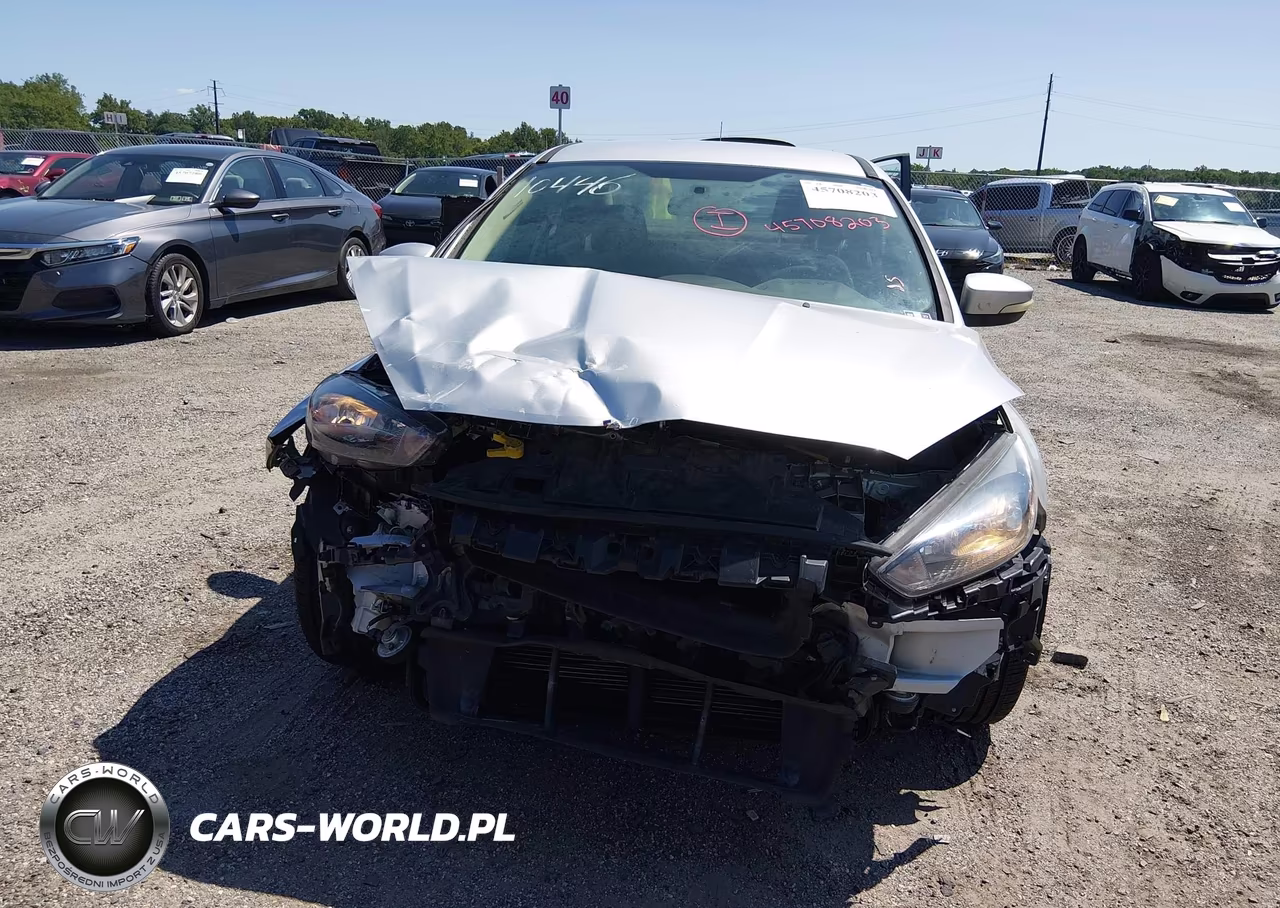 2015 Ford Focus Se VIN:1FADP3F28FL329792 - 12