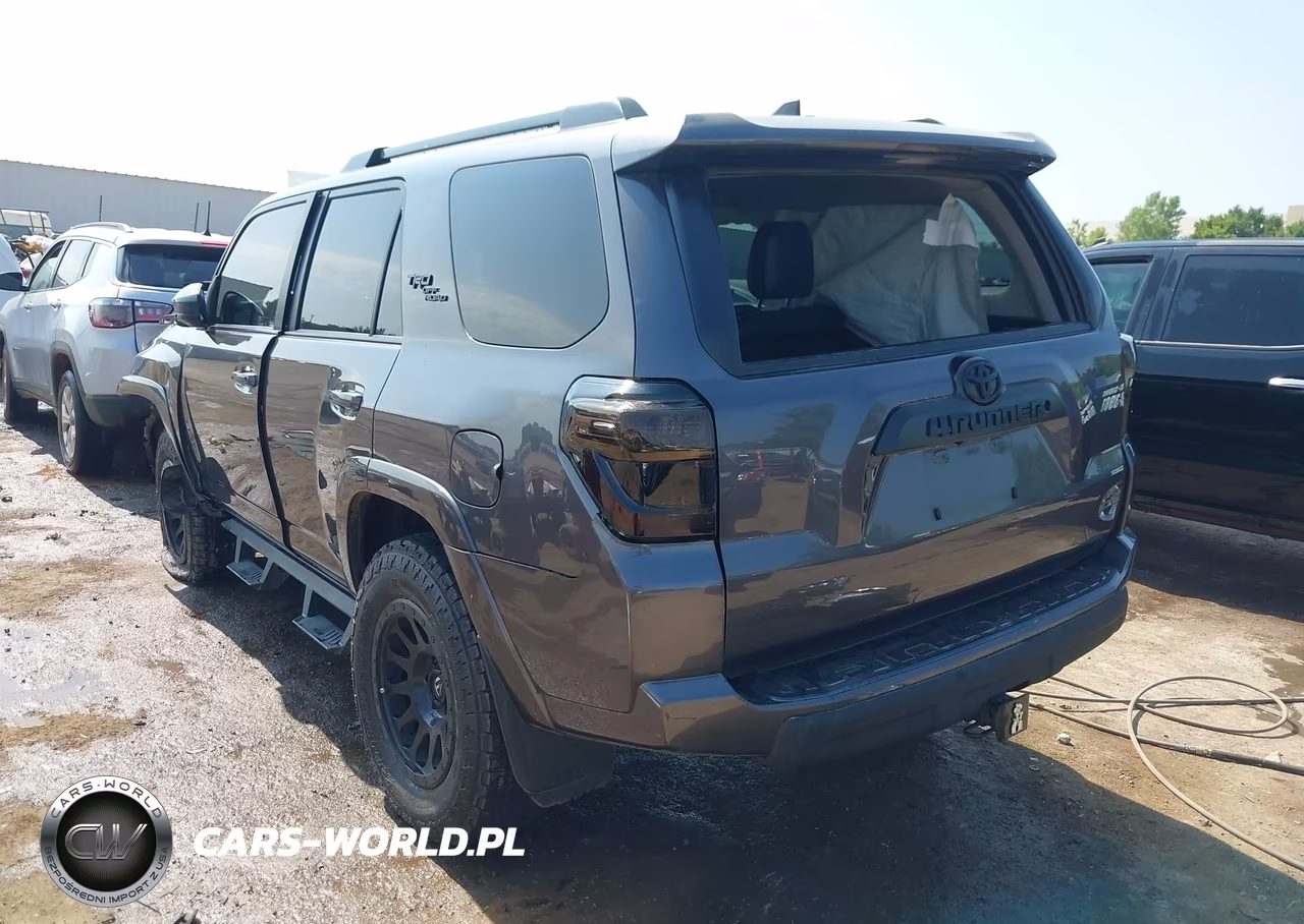 2020 Toyota 4Runner Trd Off Road VIN:JTEBU5JR5L5773654 - 3