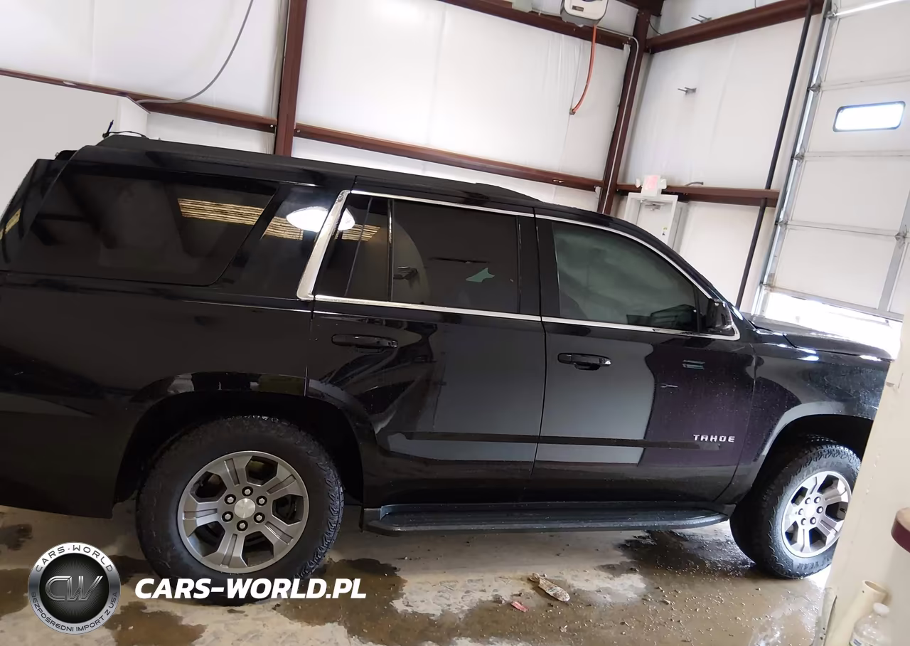2019 Chevrolet Tahoe Ls VIN:1GNSKAKC2KR352745 - 14