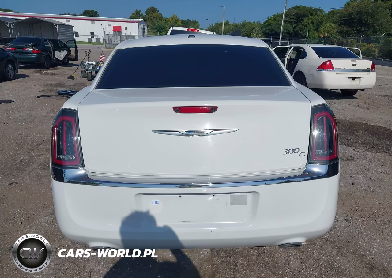 2014 Chrysler 300C VIN:2C3CCAETXEH126340 - 16