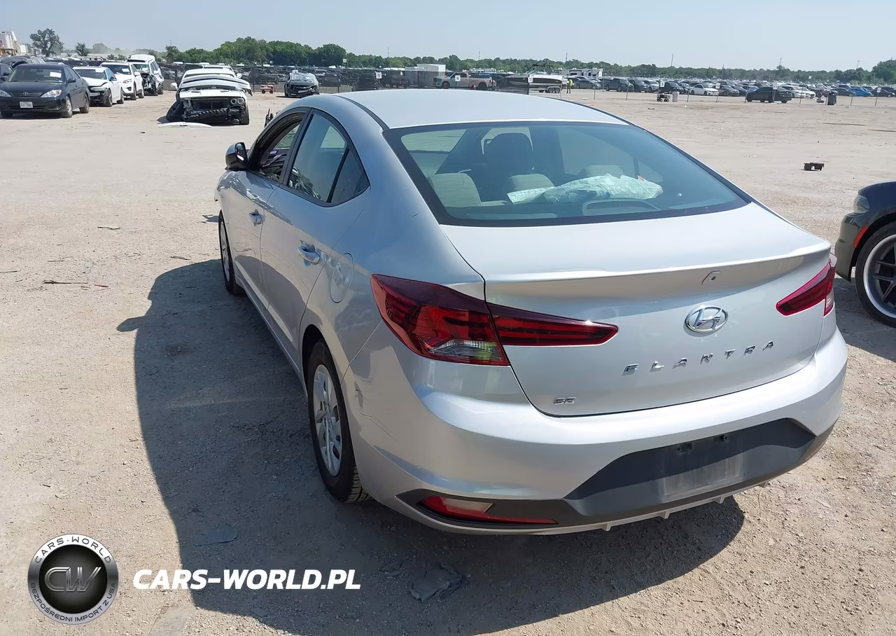 2019 Hyundai Elantra Se VIN:5NPD74LF4KH490713 - 3