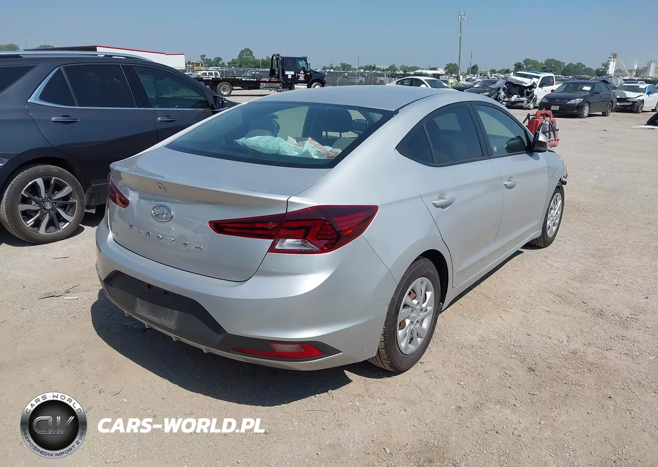 2019 Hyundai Elantra Se VIN:5NPD74LF4KH490713 - 4