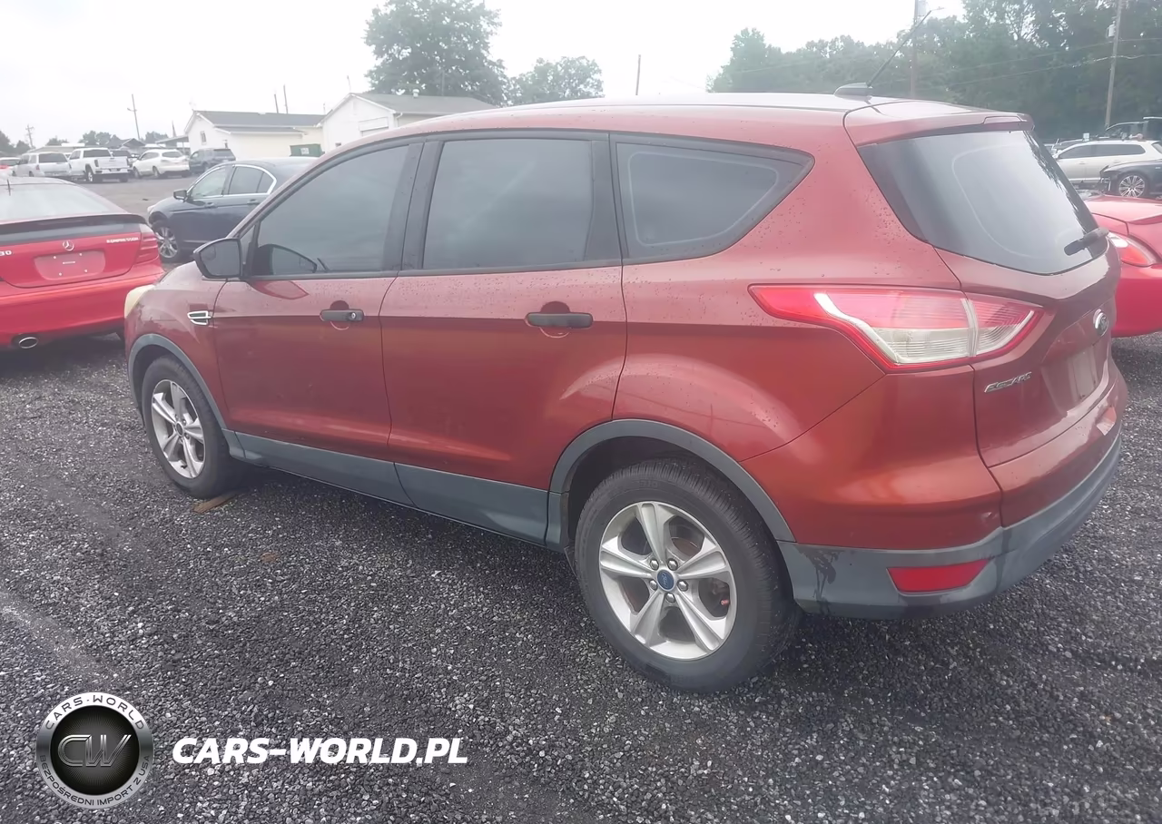 2015 Ford Escape S VIN:1FMCU0F7XFUC32642 - 3