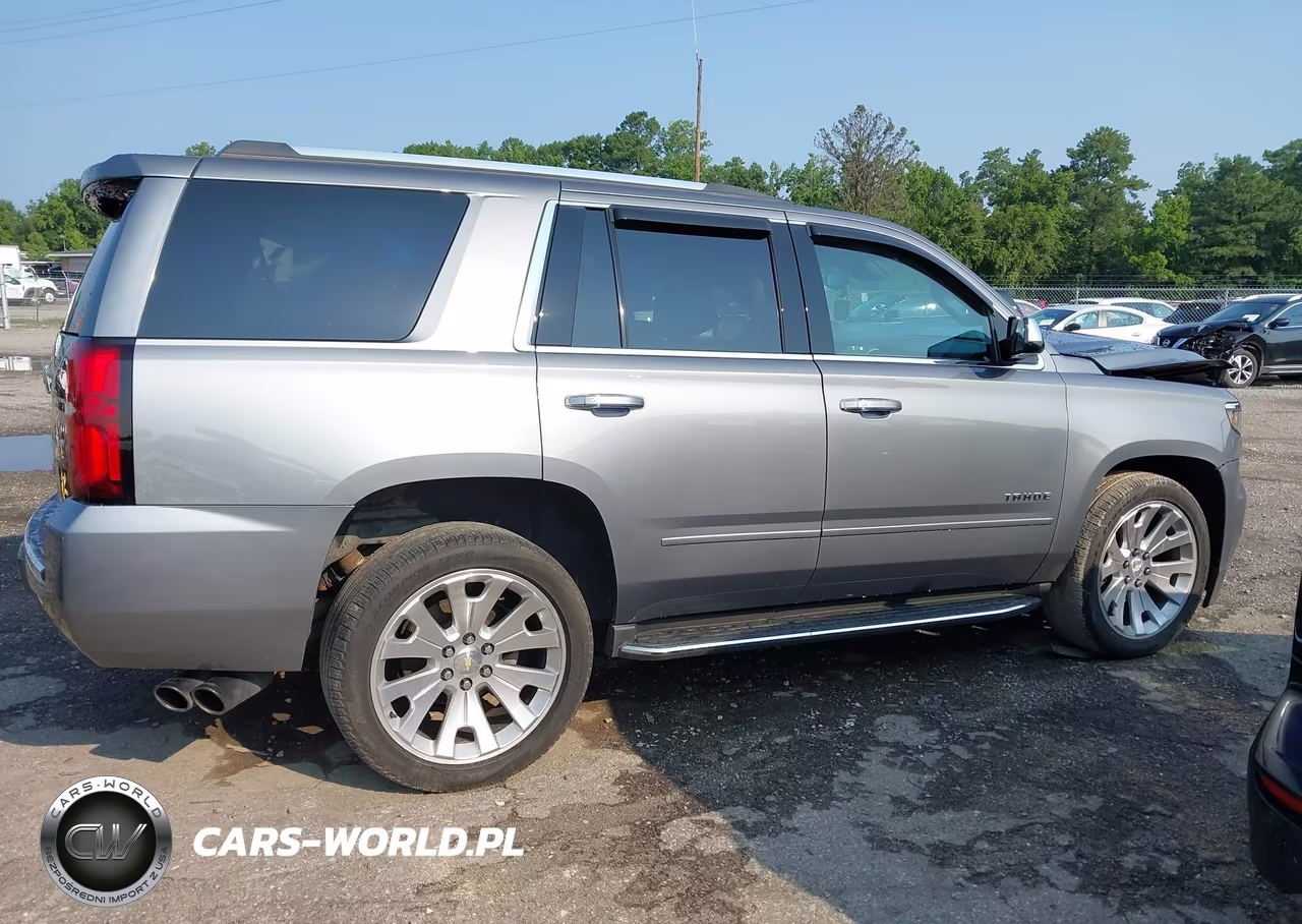 2019 Chevrolet Tahoe Premier VIN:1GNSKCKC3KR400653 - 13
