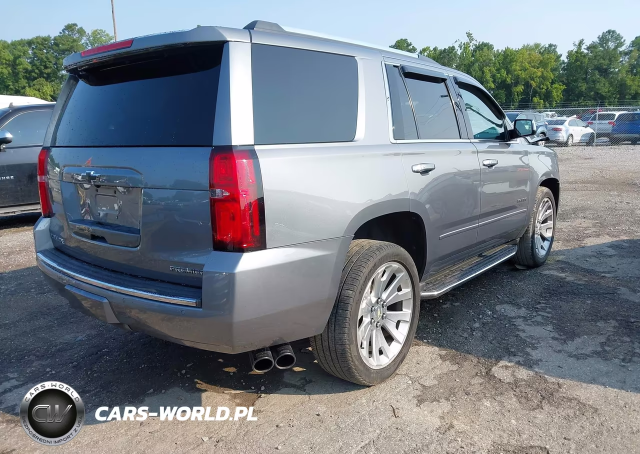 2019 Chevrolet Tahoe Premier VIN:1GNSKCKC3KR400653 - 4