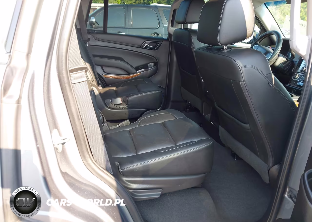 2019 Chevrolet Tahoe Premier VIN:1GNSKCKC3KR400653 - 8