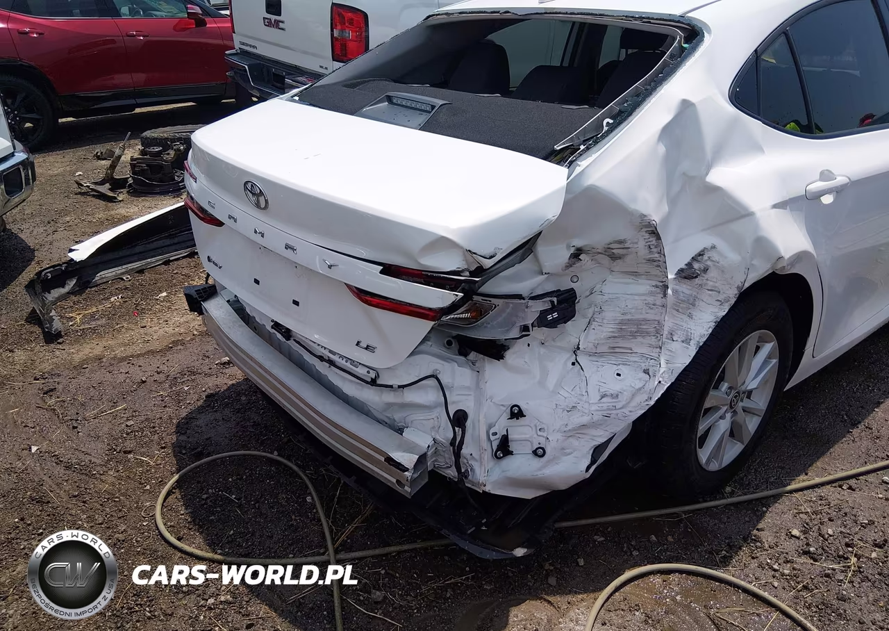 2026 Toyota Camry Le VIN:4T1DAACK4TU266101 - 6