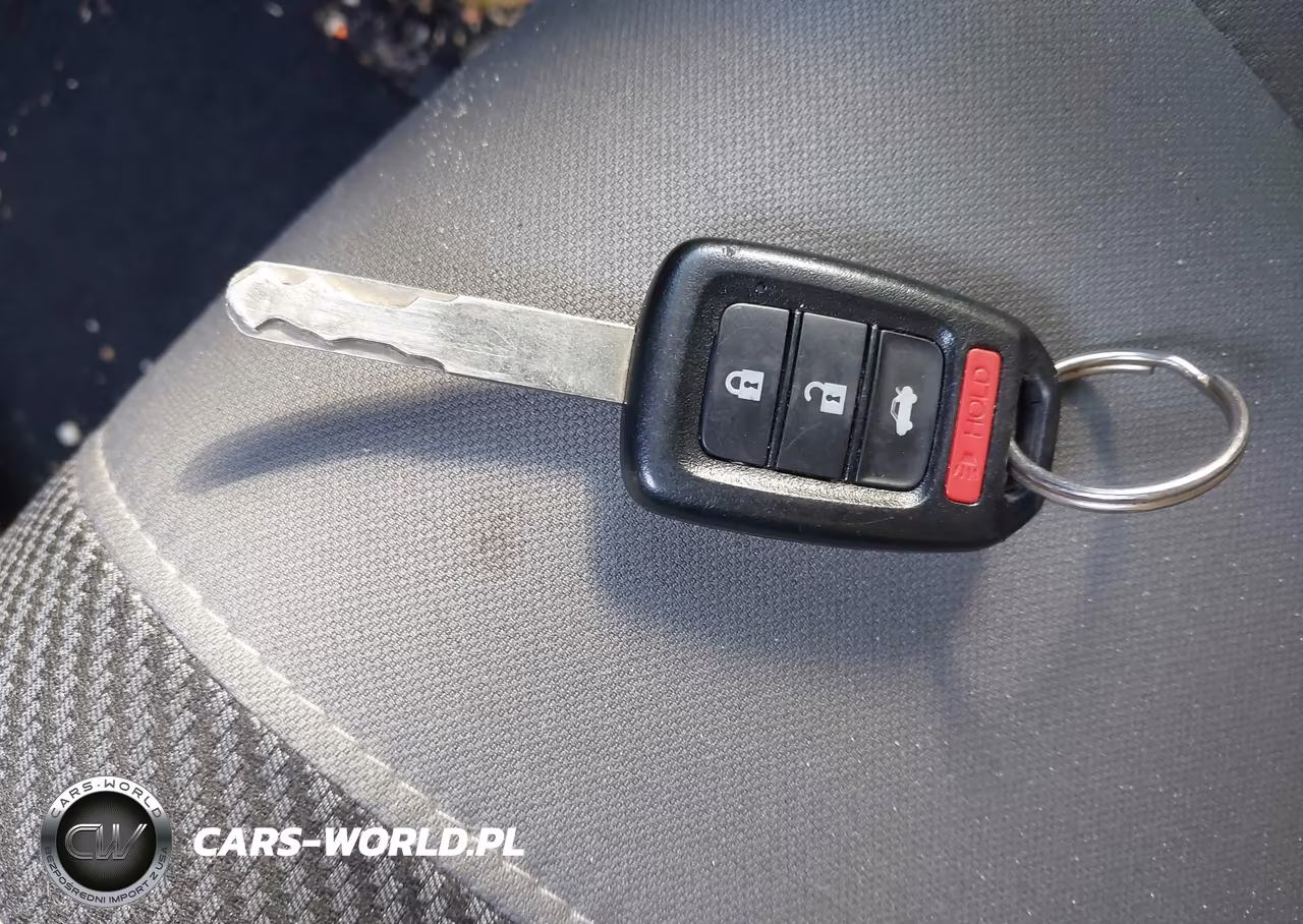 2018 Honda Civic Lx VIN:2HGFC2F53JH606892 - 11