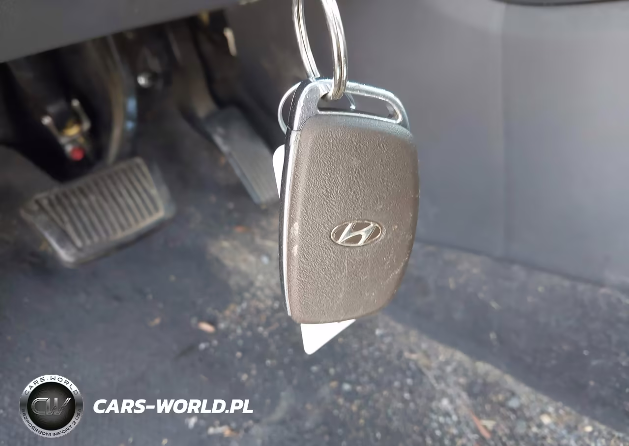 2022 Hyundai Ioniq Plug-In Hybrid Sel VIN:KMHC75LD8NU277818 - 11