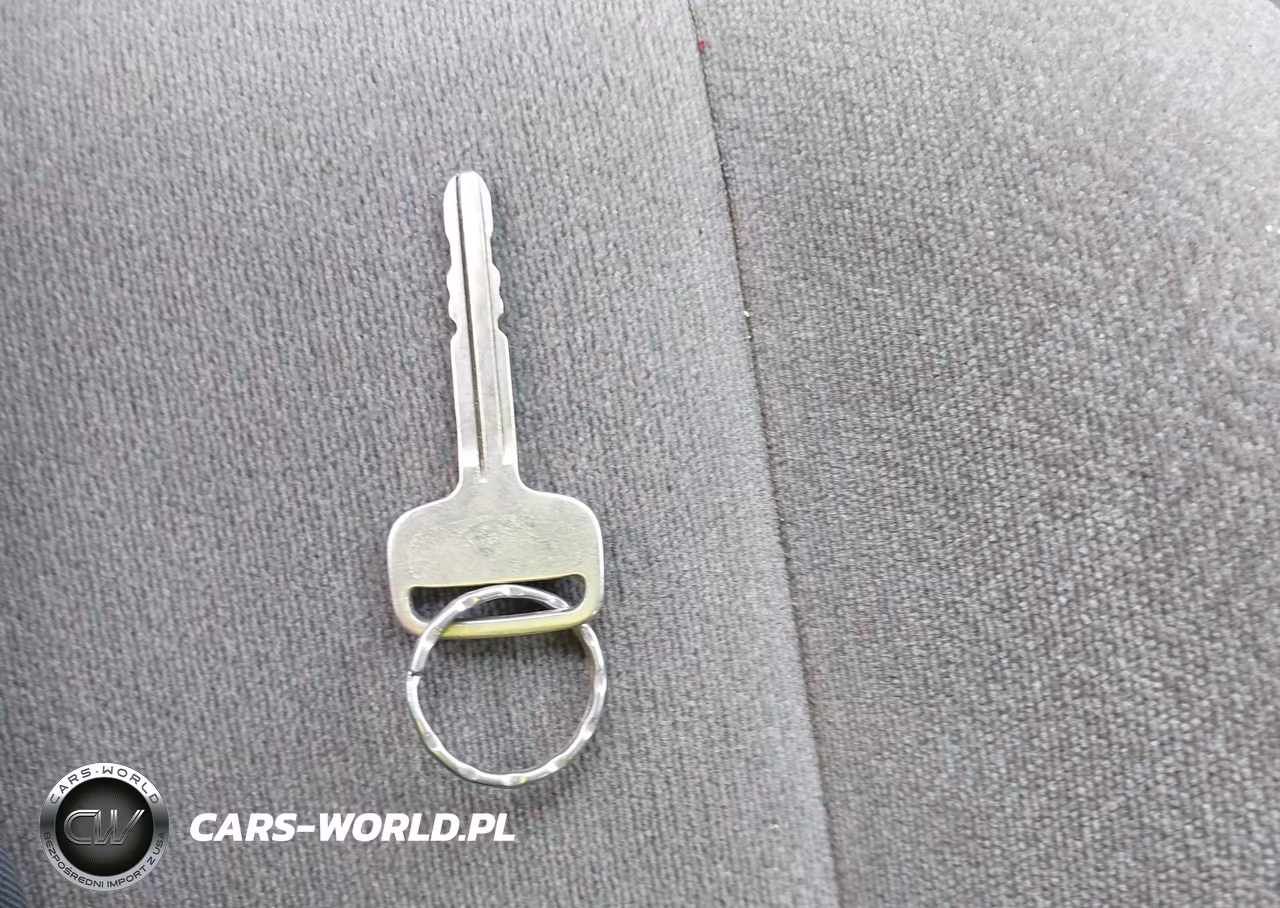 2000 Toyota Camry Ce VIN:4T1BG22K4YU926013 - 11