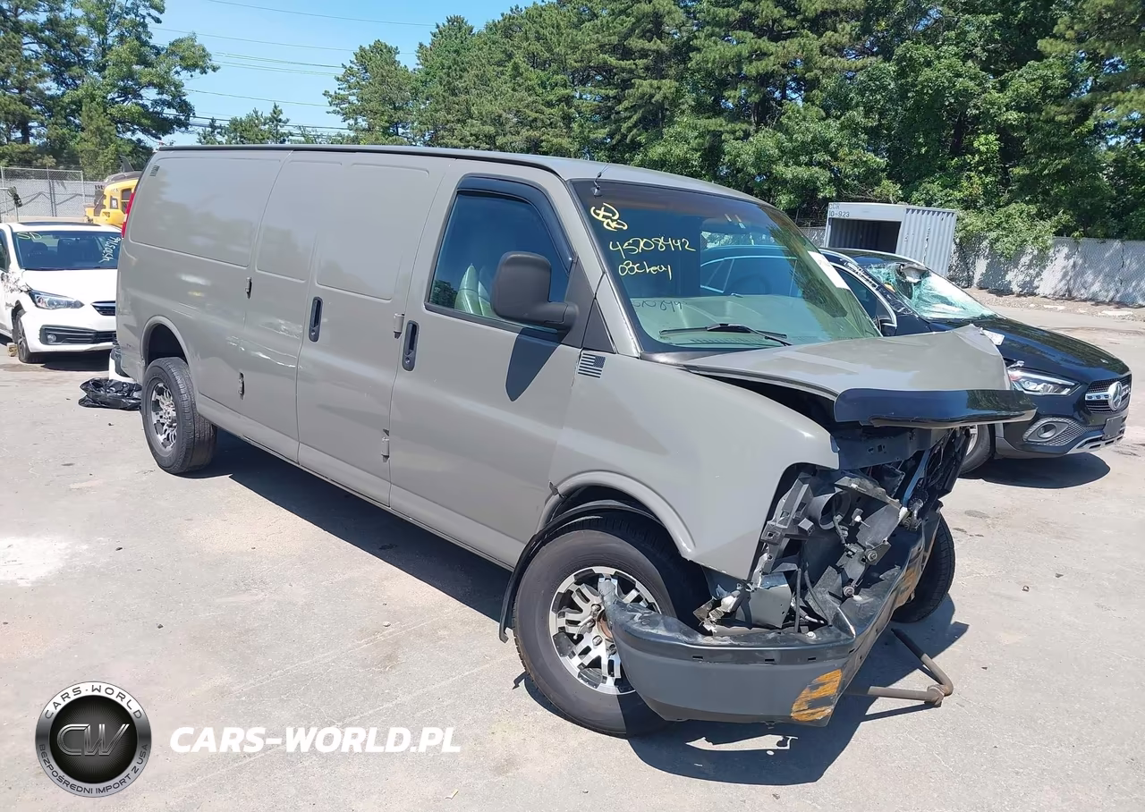 2003 Chevrolet Express Cargo Van