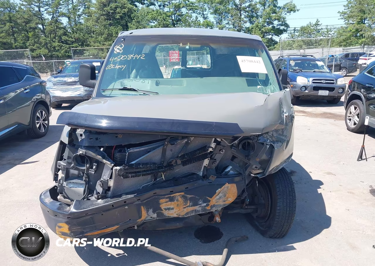2003 Chevrolet Express Cargo Van VIN:1GCHG39U131223863 - 11