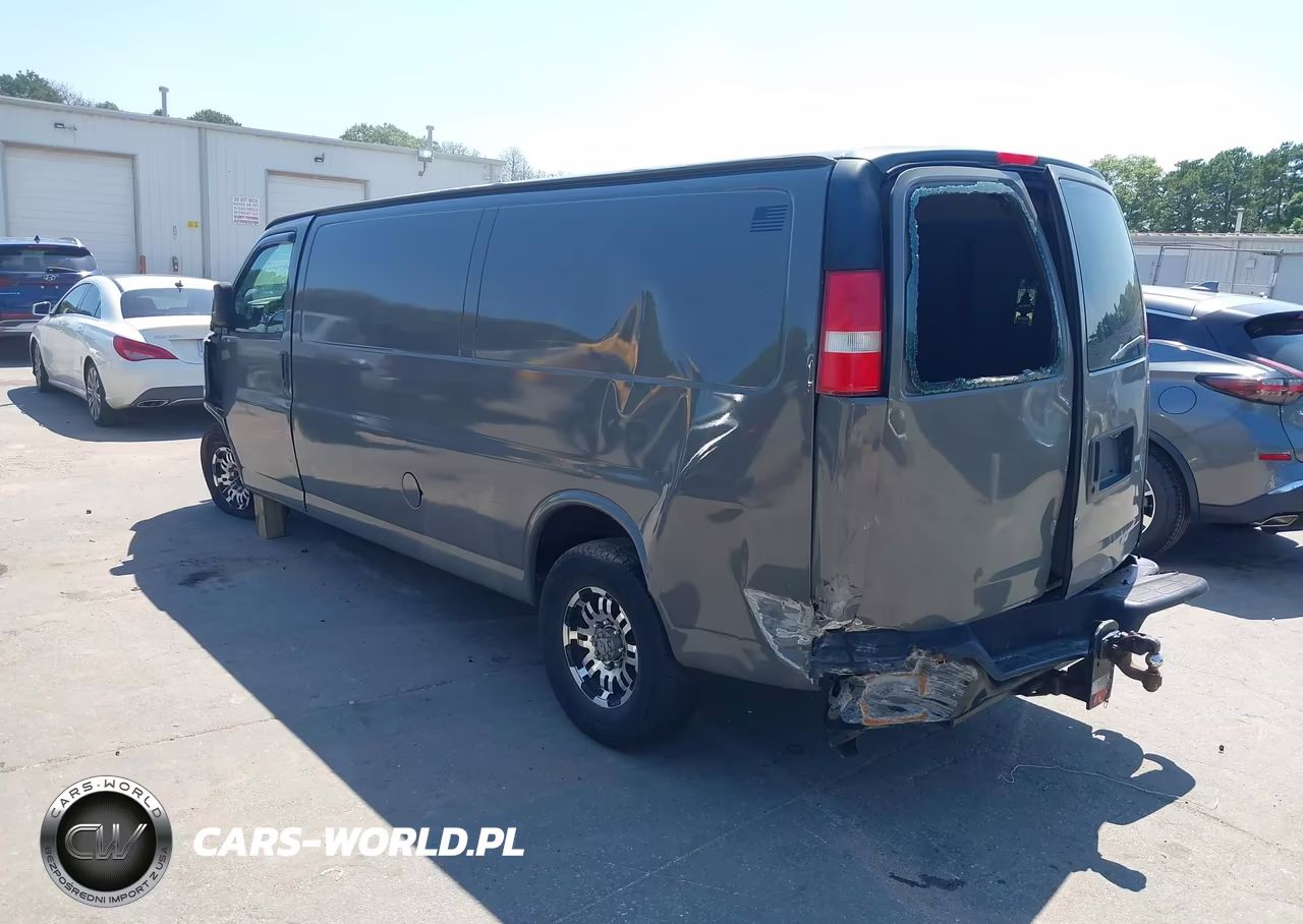 2003 Chevrolet Express Cargo Van VIN:1GCHG39U131223863 - 3