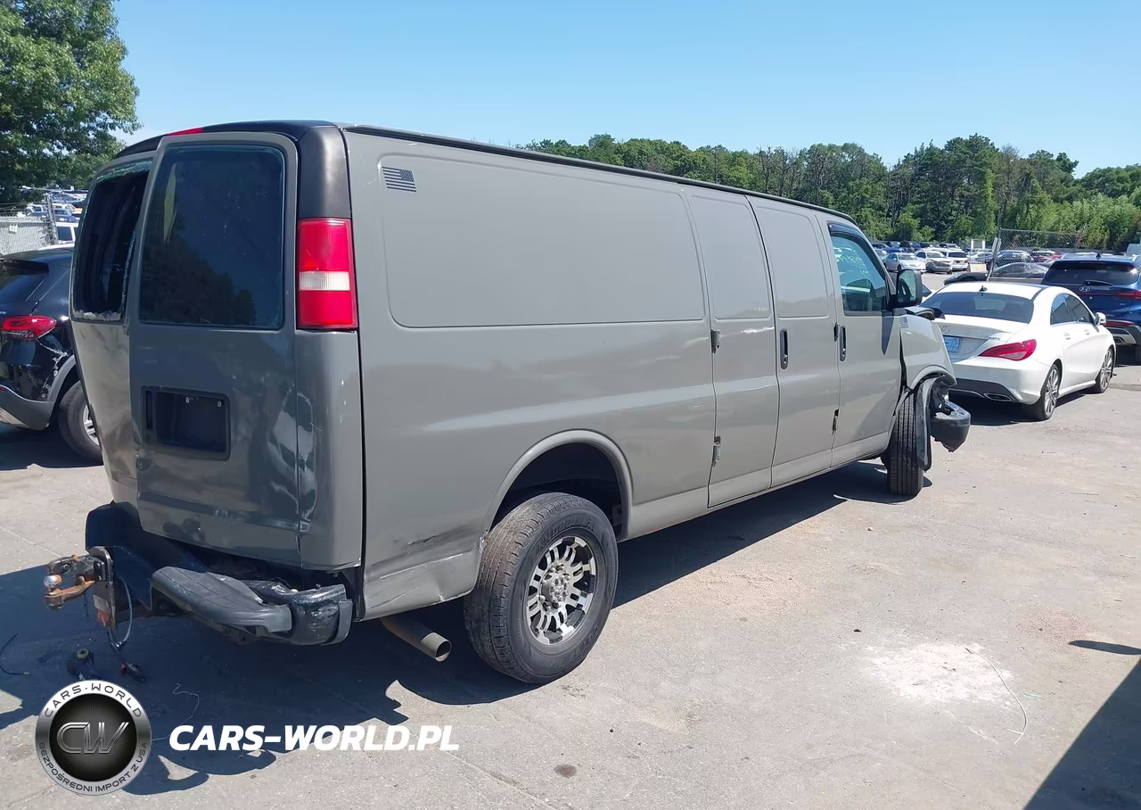 2003 Chevrolet Express Cargo Van VIN:1GCHG39U131223863 - 4