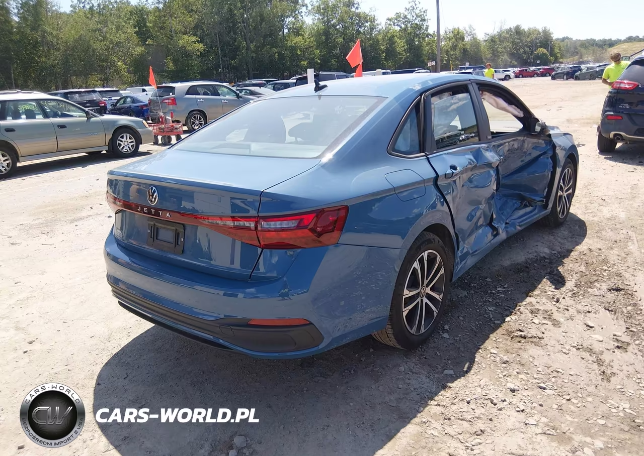 2026 Volkswagen Jetta Sport VIN:3VWBW7BU9TM003185 - 3