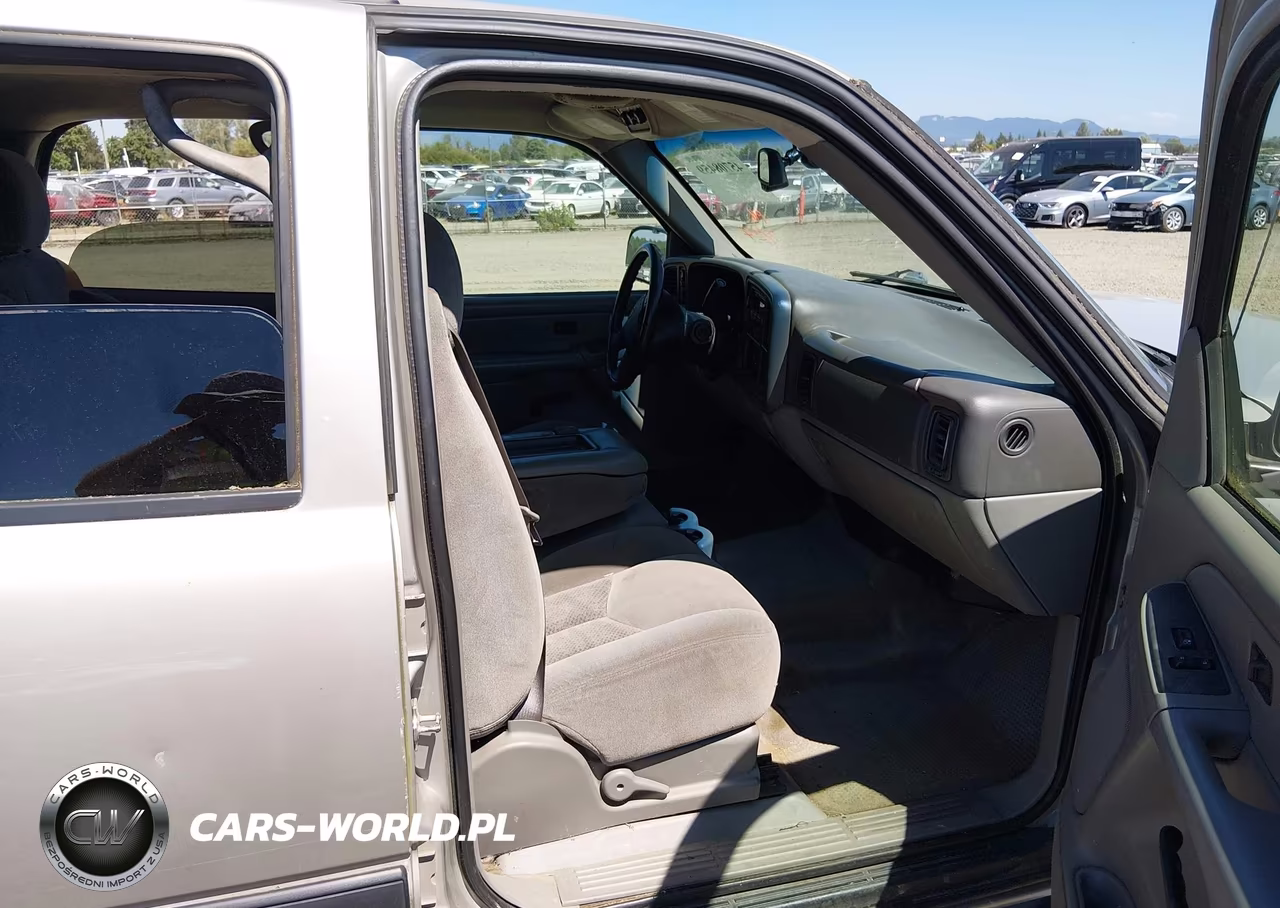 2005 Chevrolet Tahoe Ls VIN:1GNEK13T75R240376 - 5